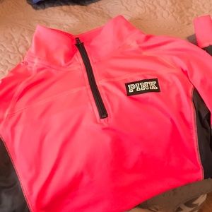 VS PINK ultimate half zip